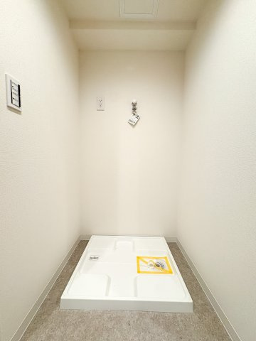 音羽サンハイツのランドリースペース|音羽サンハイツ：洗面室には室内洗濯機置き場があります！