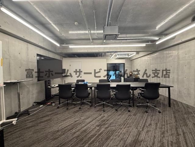 b.MINAMISENBAの内装