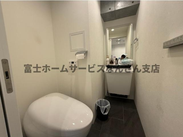 b.MINAMISENBAのトイレ