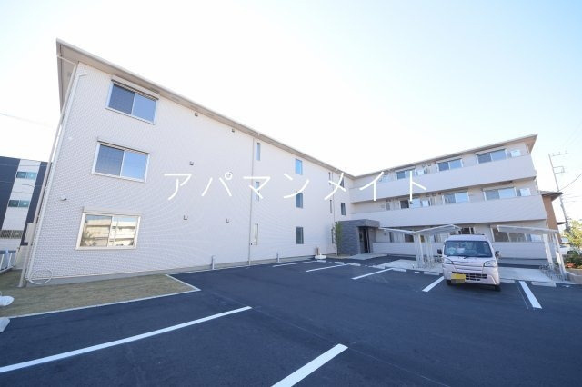 【駐車場】 | ルヴェールクレール | 駐車場です