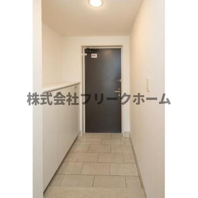 武蔵野市中町３丁目の賃貸マンションの玄関