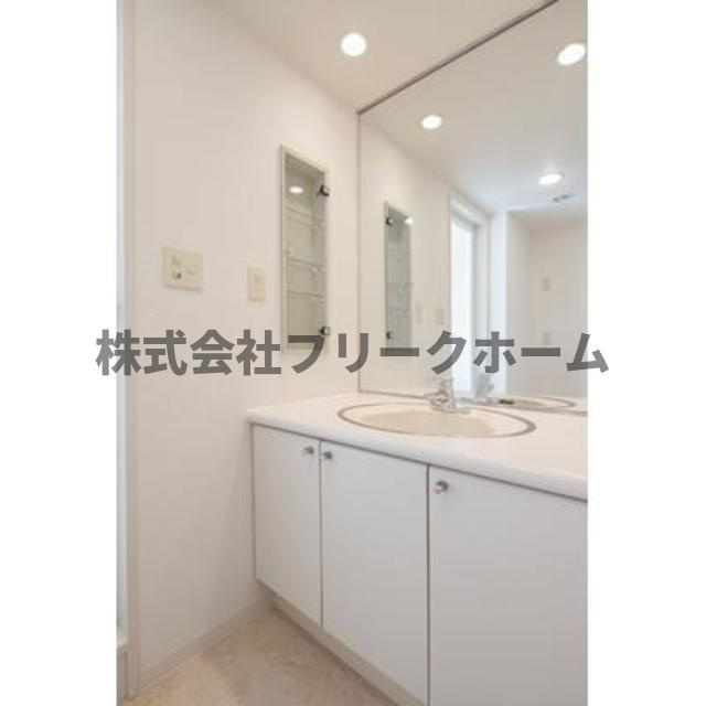 武蔵野市中町３丁目の賃貸マンションの洗面所