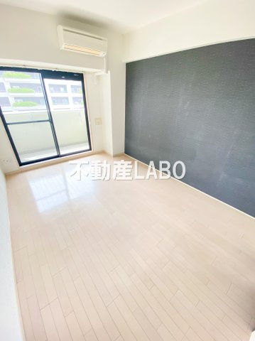 コスモプレミアムベイ大阪の寝室