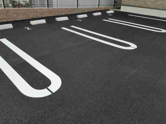 メゾン　エイスイの駐車場