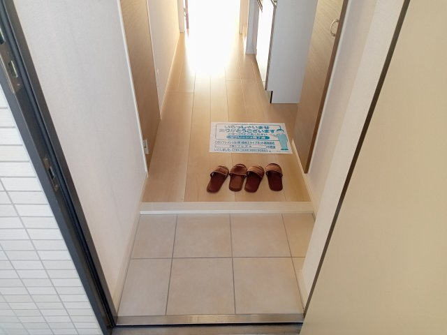 La Douceur新小岩の玄関