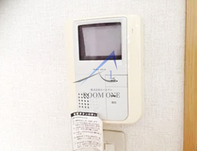 リヴィエールのセキュリティ|モニター付きインターホンです。