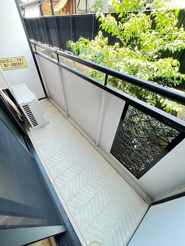 ジュネス仁川のバルコニー