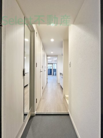 プレサンス大須観音ビザリアの玄関