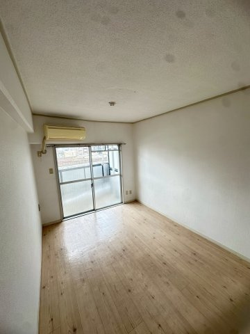 甲南メゾン春日の寝室