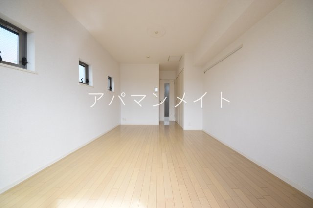 【居間・リビング】 | クラシーズⅤ | 使いやすい居間です