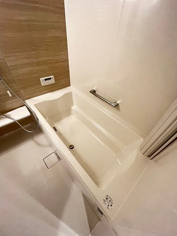 シュロス鳴尾の浴室