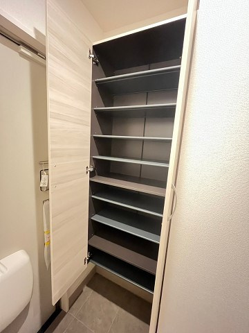 シュロス鳴尾の収納