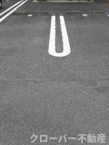 メーディオ黒渕の駐車場