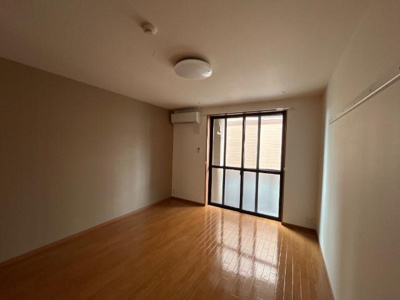 【内装】 | ルミエール | 室内