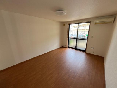 【内装】 | サンローズ | 洋室