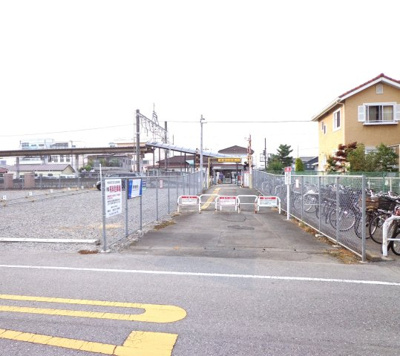 【周辺】 | コートビレッジ南宇都宮駅前 | エントランスを出てこの通路を通れば駅まで1分！
