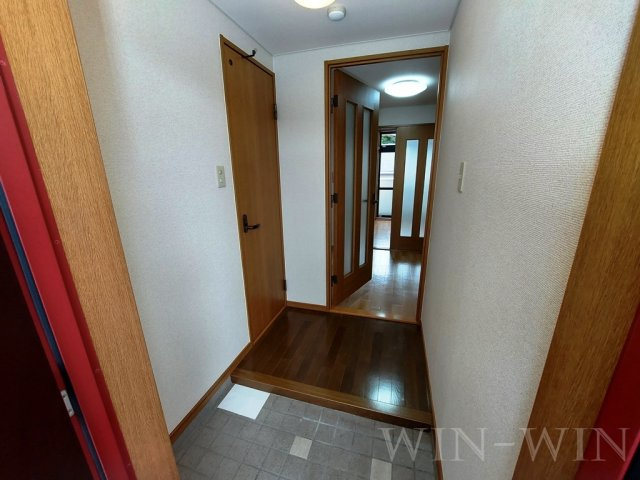 スカイウィング草間の玄関|イメージ（同建物内別部屋の写真です）