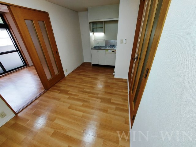 スカイウィング草間の居間・リビング|イメージ（同建物内別部屋の写真です）