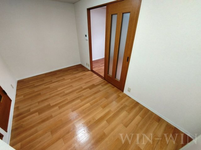 スカイウィング草間の居間・リビング|イメージ（同建物内別部屋の写真です）