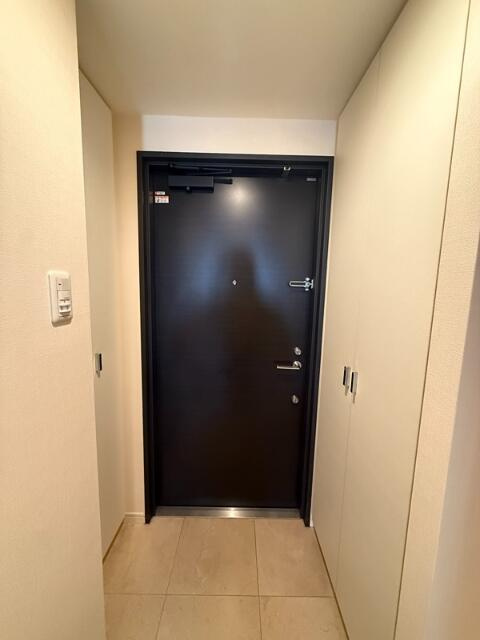 エスティメゾン代沢の玄関