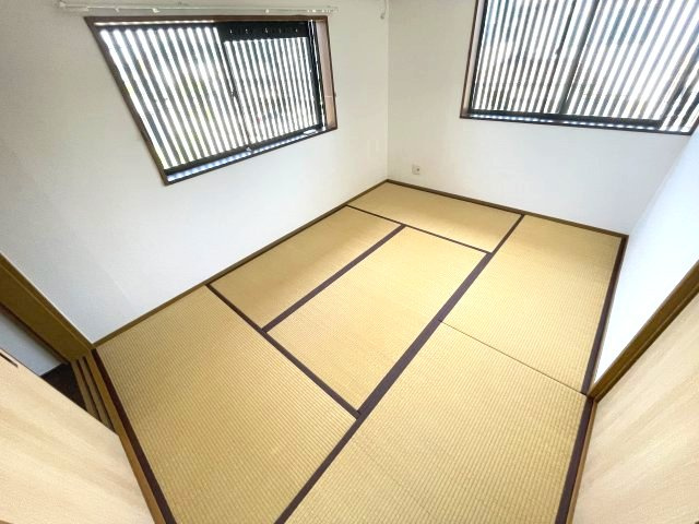 高島市新旭町藁園中古戸建の和室