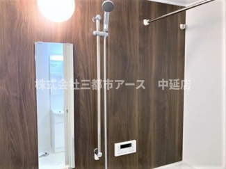【浴室】 | カーサ　ローレル | カーサ　ローレル　は三都市アース中延店へお任せください！　ご内覧可能なお部屋は物件現地お待ち合わせご案内可能です！