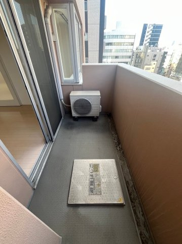 クロスレジデンス大阪新町のバルコニー
