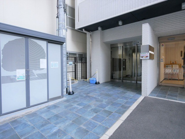 WINGCOURT船場の外観