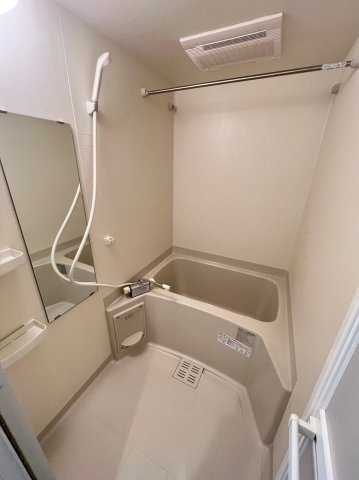 WINGCOURT船場の浴室