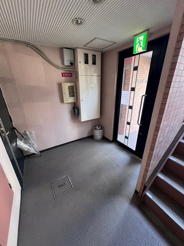 ブランドール本田のロビー