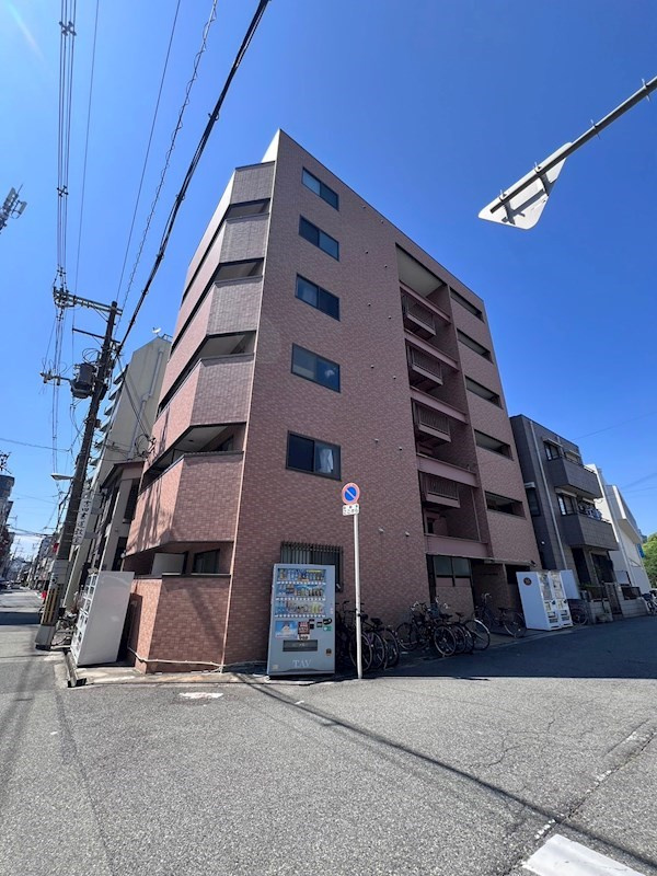 ブランドール本田の外観