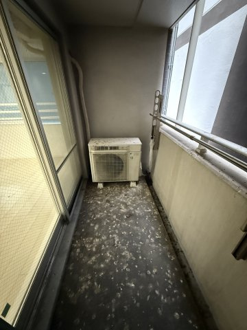 プレミスト堺筋本町ラディーナのバルコニー