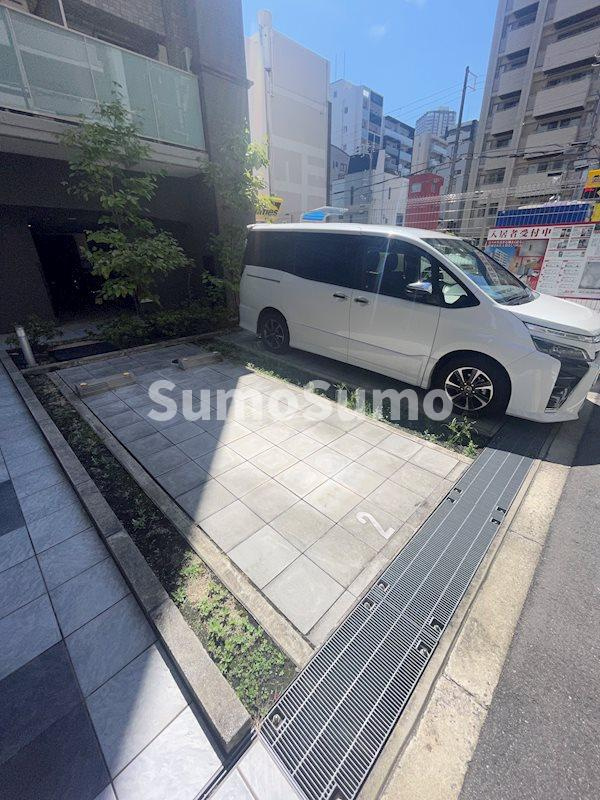 エスリード江戸堀の駐車場