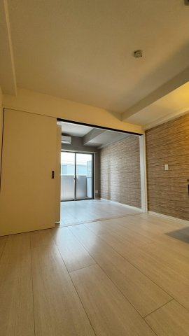 Renoas HAKATAの居間・リビング