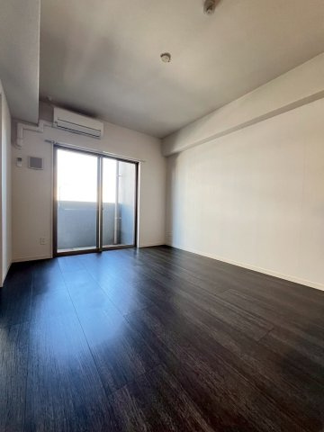 Renoas HAKATAの居間・リビング