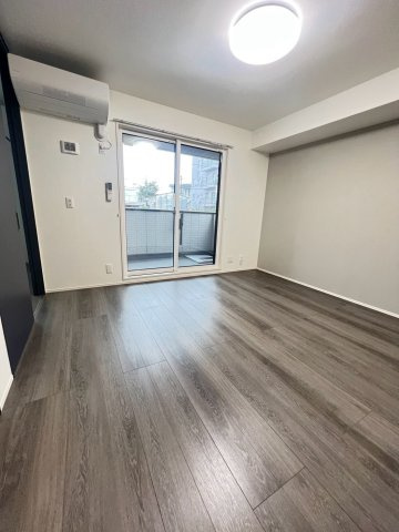 NIGAWA RESIDENCEⅡの居間・リビング