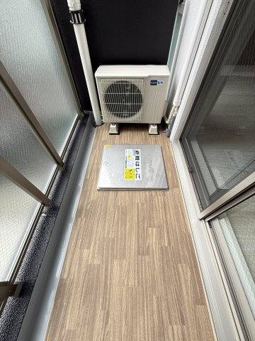 セレニテ谷町四丁目アリエのバルコニー