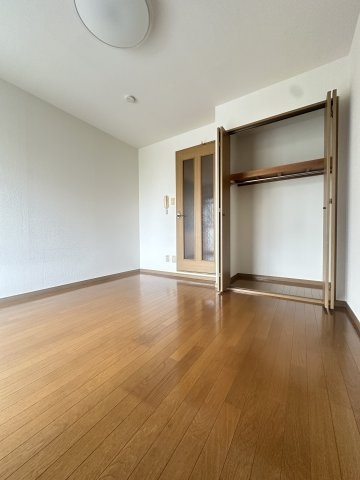 グレーコート大橋の居間・リビング