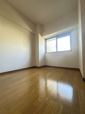 セレッソHARAの洋室