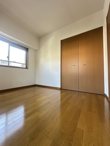 セレッソHARAの洋室