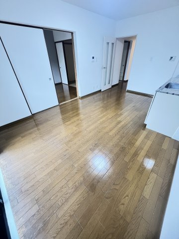 フェニックス本山の居間・リビング