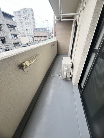 フェニックス本山のバルコニー