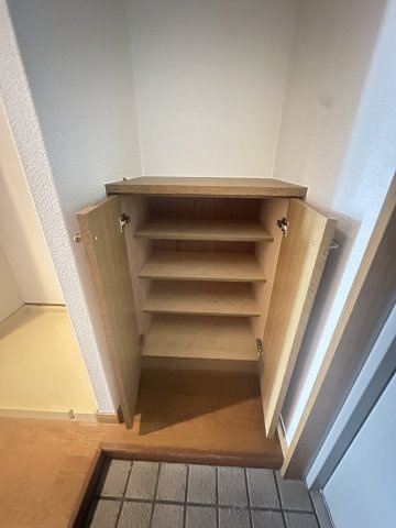 グレーコート大橋の収納
