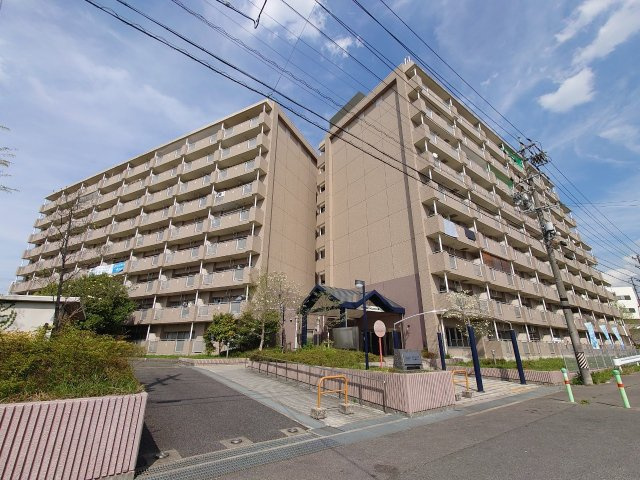 ビレッジハウス京ヶ峰タワー１号棟の外観パース