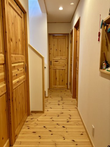 ふじと台　中古一戸建ての玄関