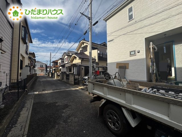 上尾市地頭方第3　新築戸建　クレイドル01の前面道路含む現地写真|10/16撮影