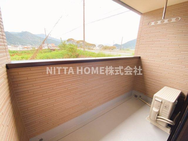 イリアのバルコニー|バルコニー付きで洗濯物も干せます＊