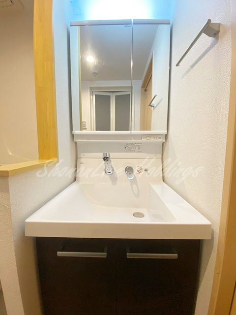 藤沢市辻堂５丁目の賃貸マンションの洗面所|明るい洗面所です
