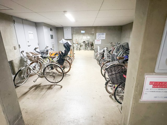 成増シティタワーの駐輪場|成増シティタワー：敷地内に駐輪場ございます！（空き要確認）