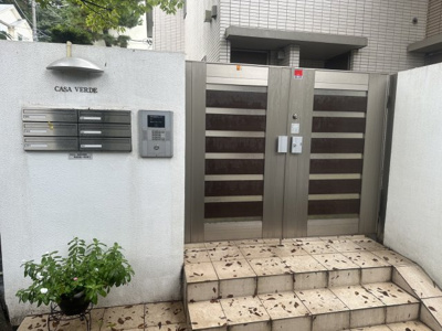 【エントランス】